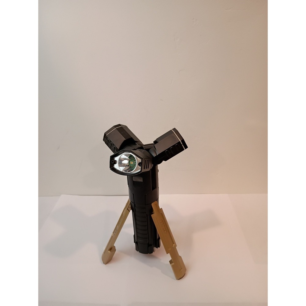 Stanley 3 in 1 Tripod LED Flashlight That Separates into 3 Lights #HH53